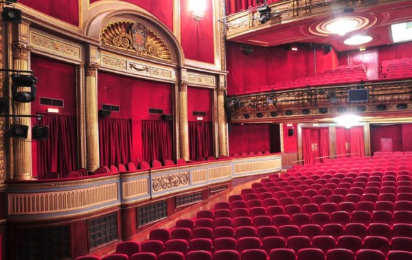 Desazón por la venta de los teatros de SGAE en Madrid a un fondo británico	
