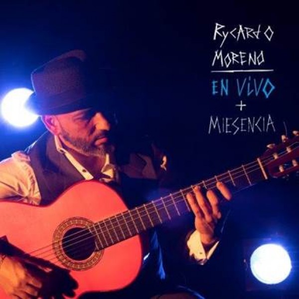 El guitarrista lebrijano Rycardo Moreno publica el disco 'En vivo + Mi esencia' grabado en la última Bienal de Sevilla