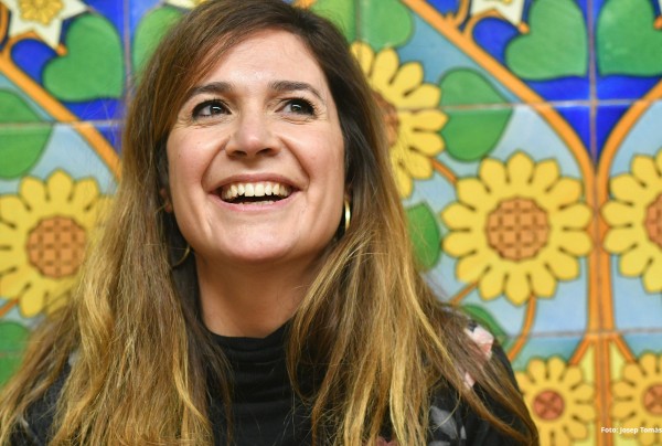 La nueva directora del CAT Tradicionàrius, Carol Durán, anuncia el cartel de su 34.º festival