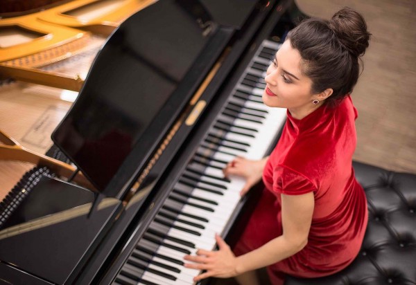 Miriam Luna publica un clip de 'Isn’t she lovely', avance de su álbum 'Piano & soul'