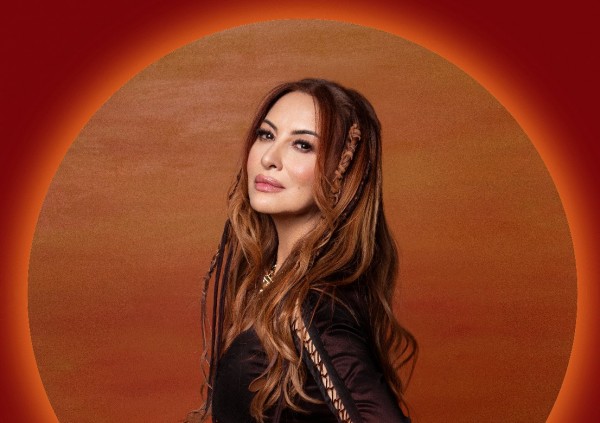 Myriam Hernández prepara una gira internacional y publica el videoclip 'Con los cinco sentidos'