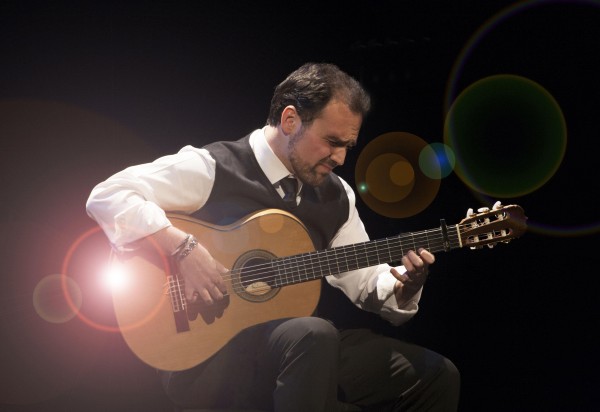 Santiago Lara: 'Live. La guitarra en el tiempo'