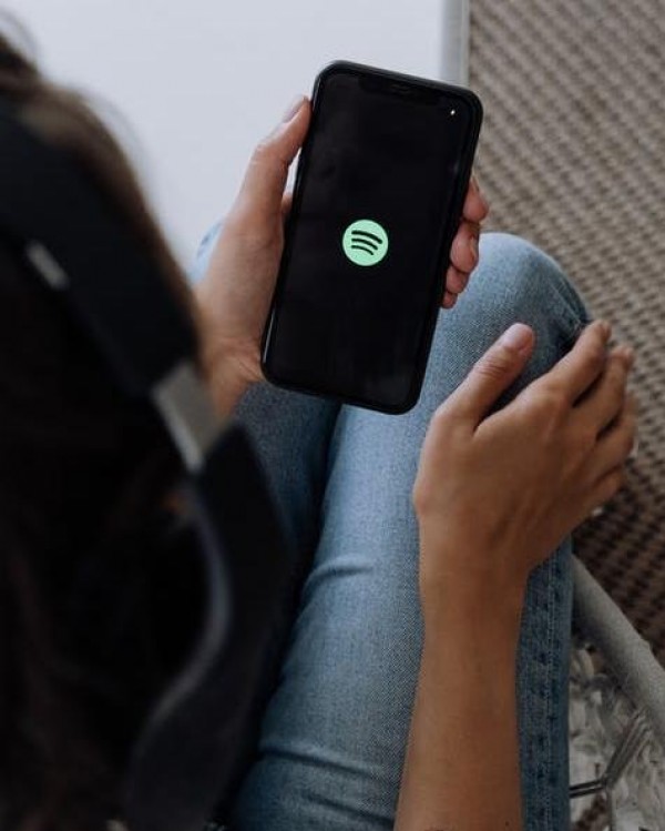 Spotify redujo su liderazgo en el streaming de música en México durante 2020