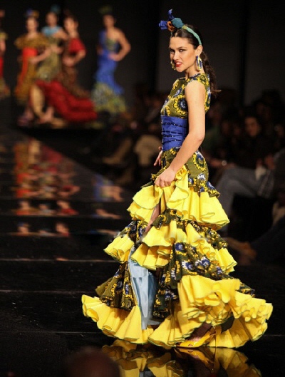 La Muestra de Moda Flamenca de Madrid cierra sus desfiles diarios con catas de Manzanilla La Guita